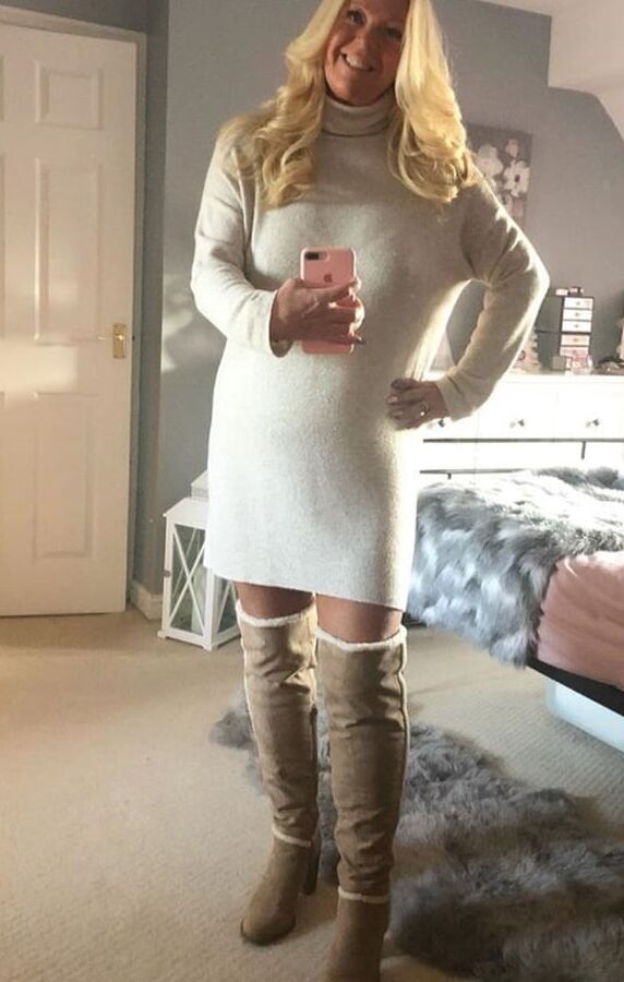 Insta Milfs &amp; Gilfs Wearing Boots no.
