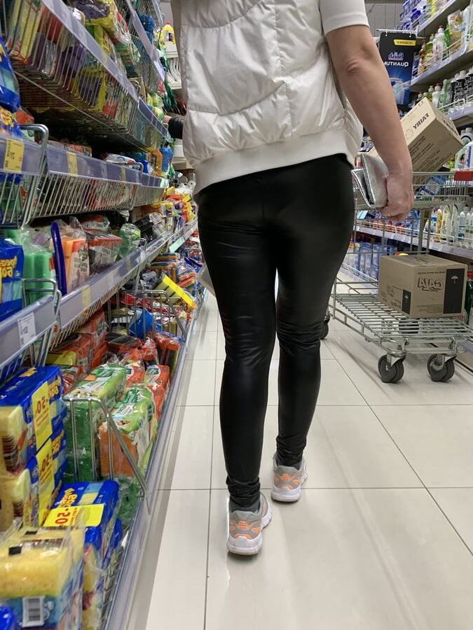 Good ass &amp; cameltoe