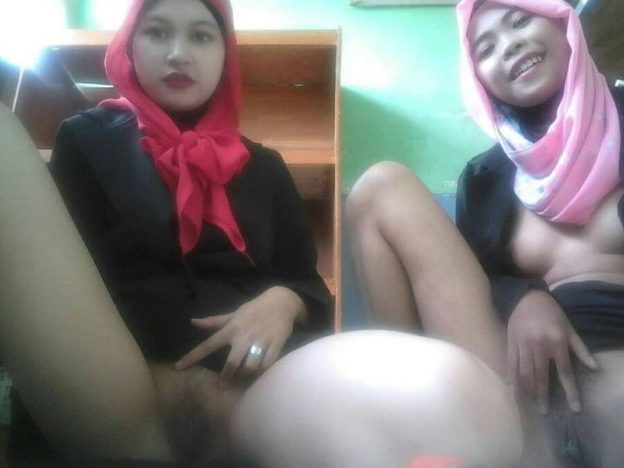 Duo Hijab