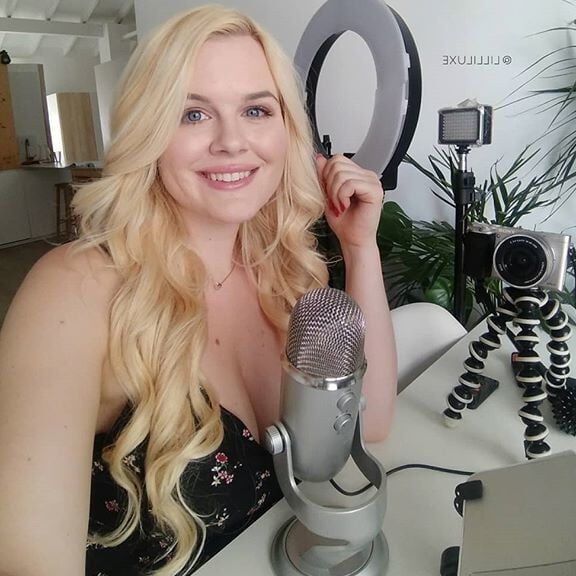 BBW - TITS TO XPLORE (LILLI LUXE)