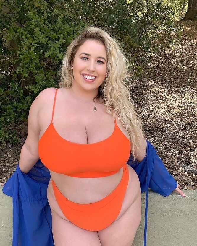 Sexy as fuck BBW Slut