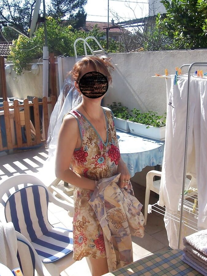Upskirt Mom