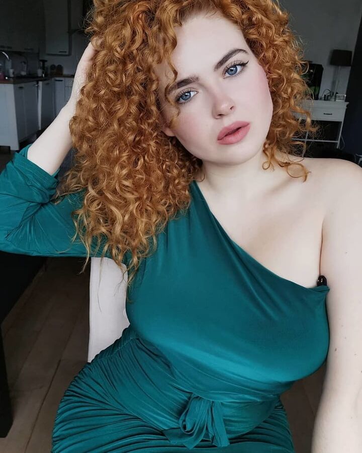 Curly Redhead Fabienne