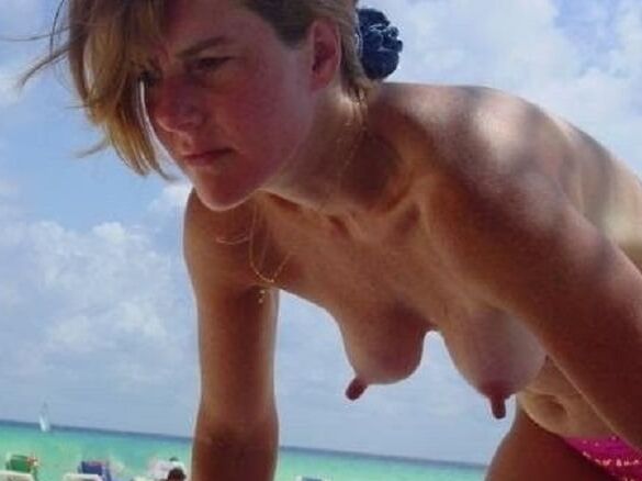 My favourite beach pics from xHamster