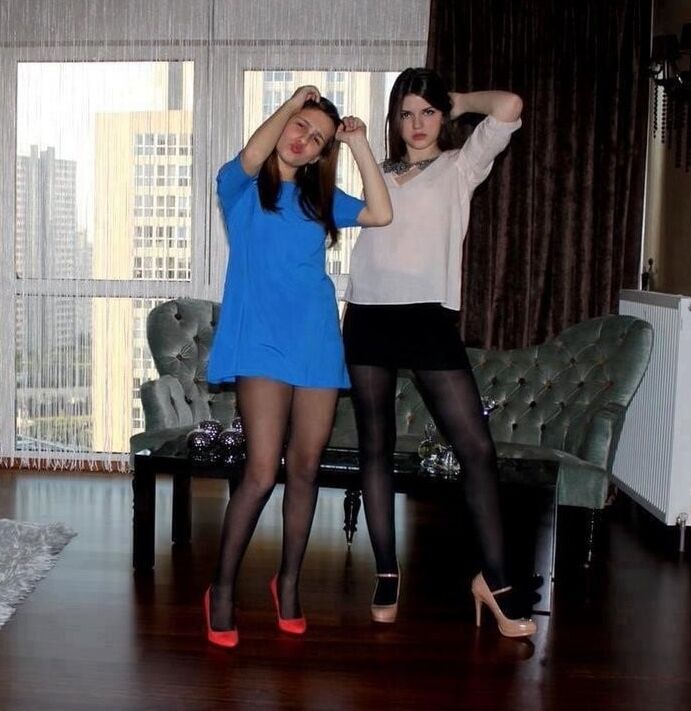 PANTYHOSE AMATEURS