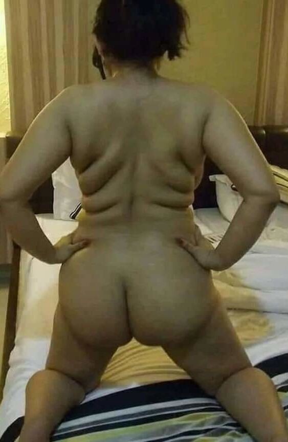 Big ass aunty