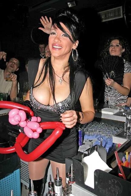 Serbian Folk Singer Vesna Vukelic Vendi