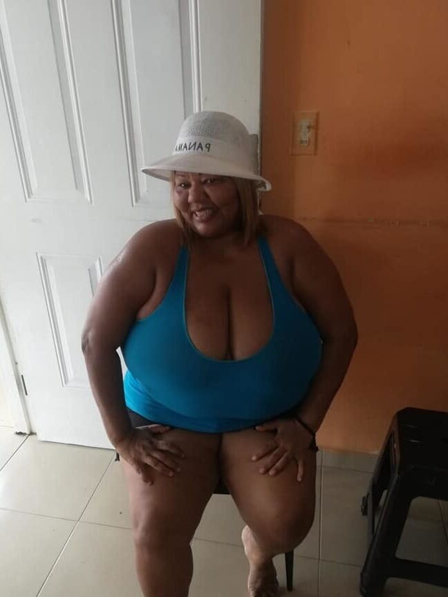 VILMA SANTOS BBW TETAS GRANDES PARTE MATURE TITS SSBBW