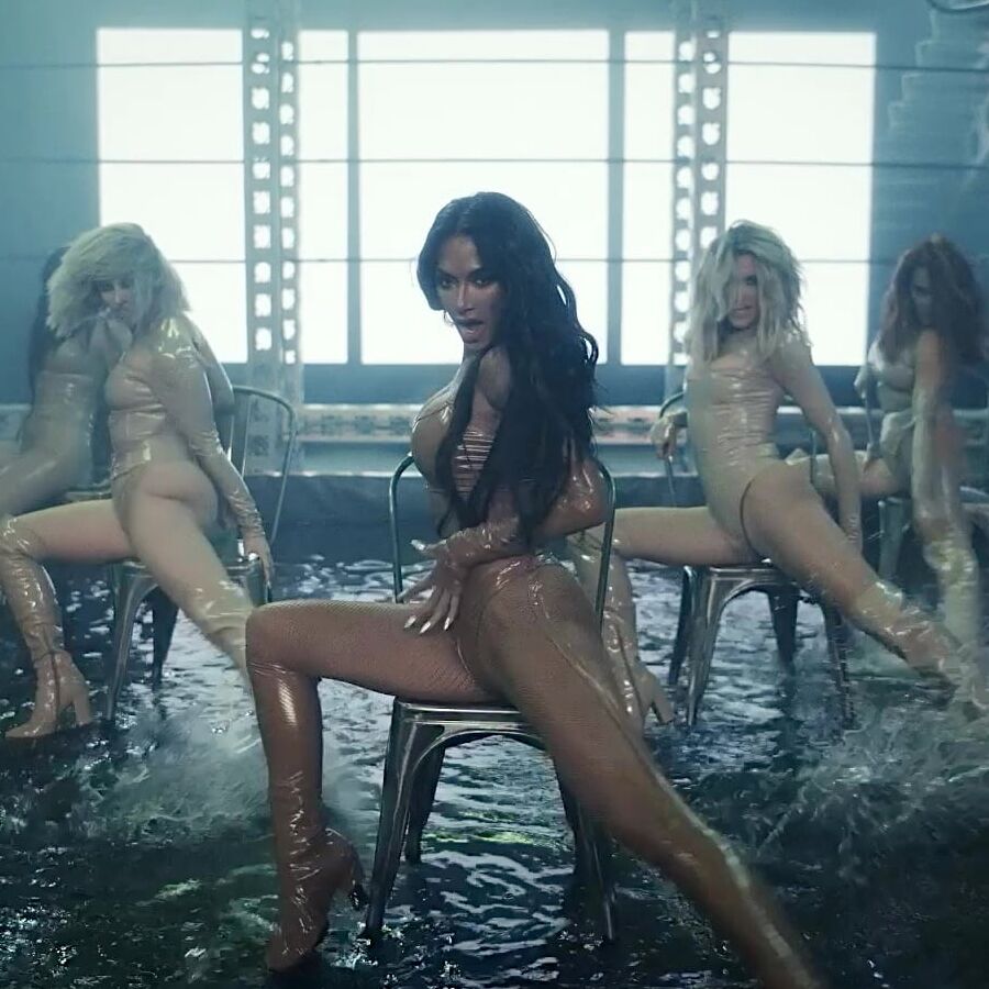 Nicole Scherzinger PCD &;React&; ()