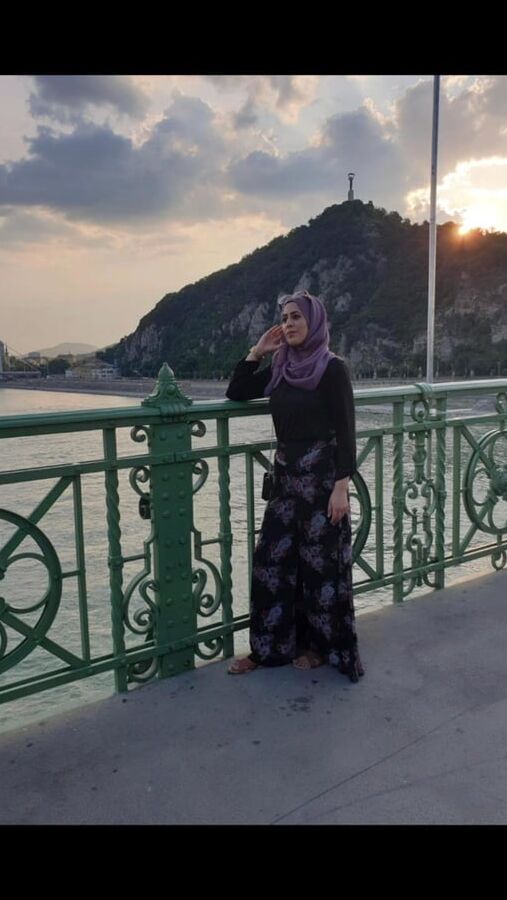 Hijabi