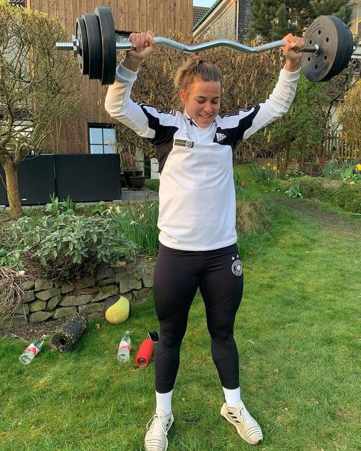 Lena Oberdorf