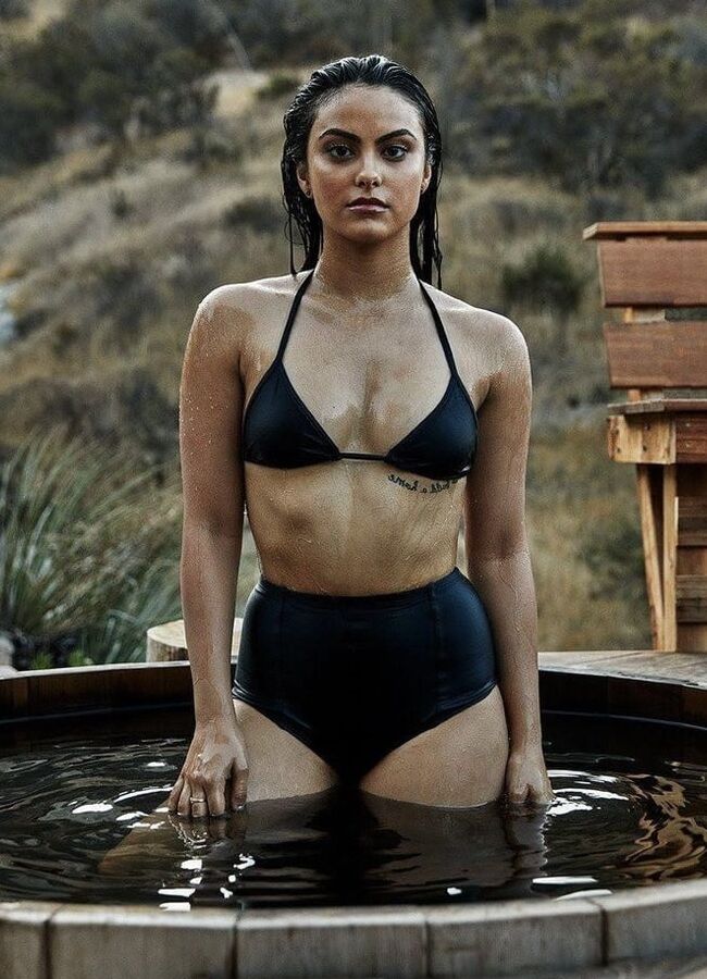 Camila Mendes