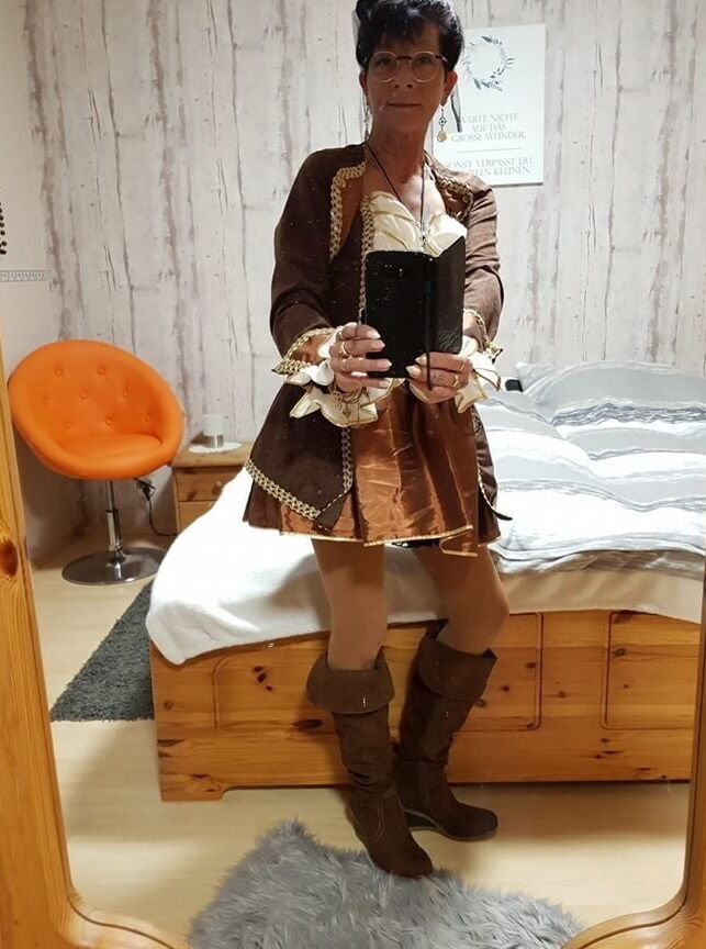 Geile Fickfotze Carmen