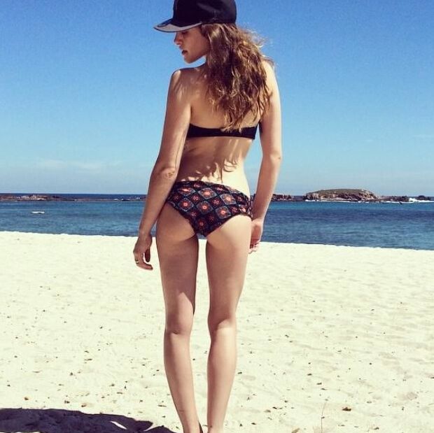 Carly Chaikin