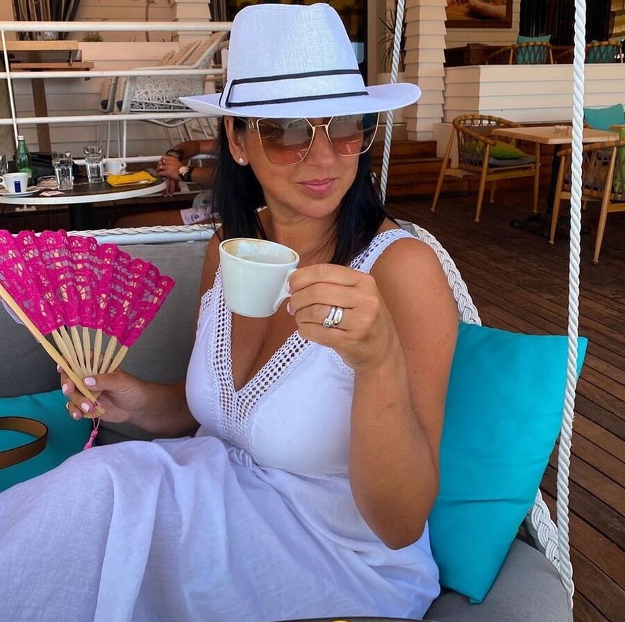 Classy Serbian Legs Queen-Mileva