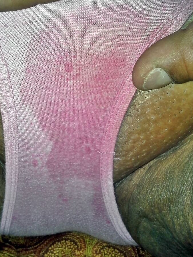 Mature Woman With Pussy Discharge Fuck
