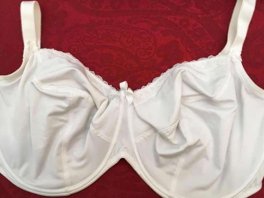 Bra shots
