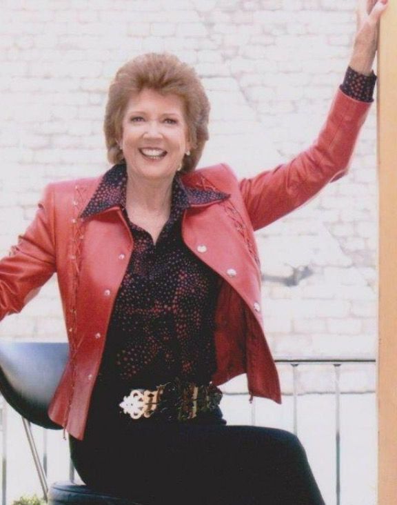 Female Celebrity - Cilla Black
