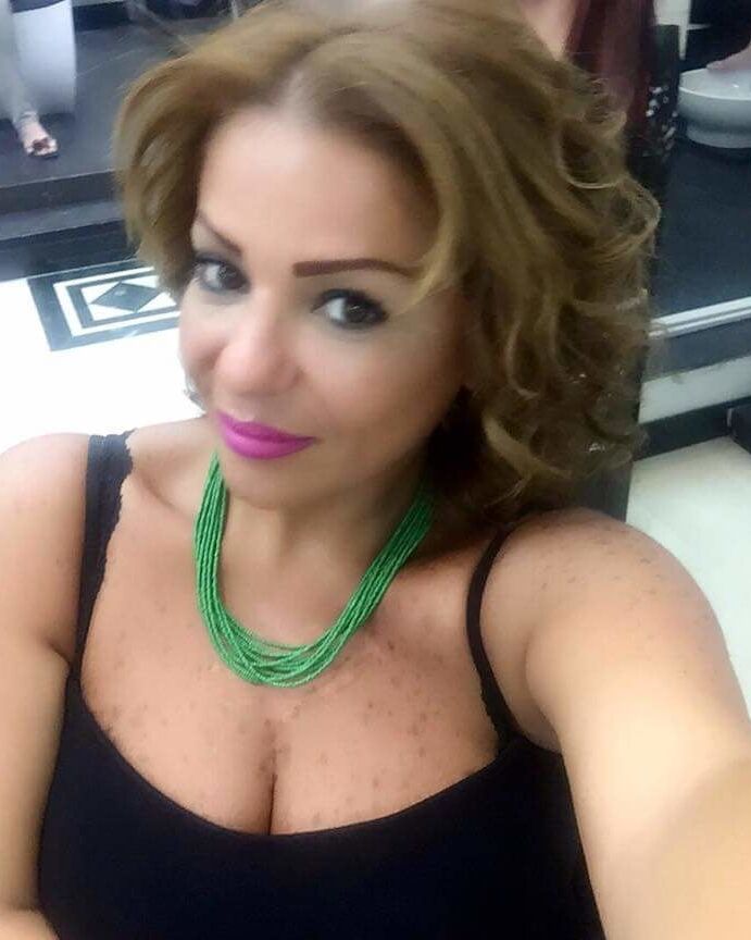 arab syrian mom