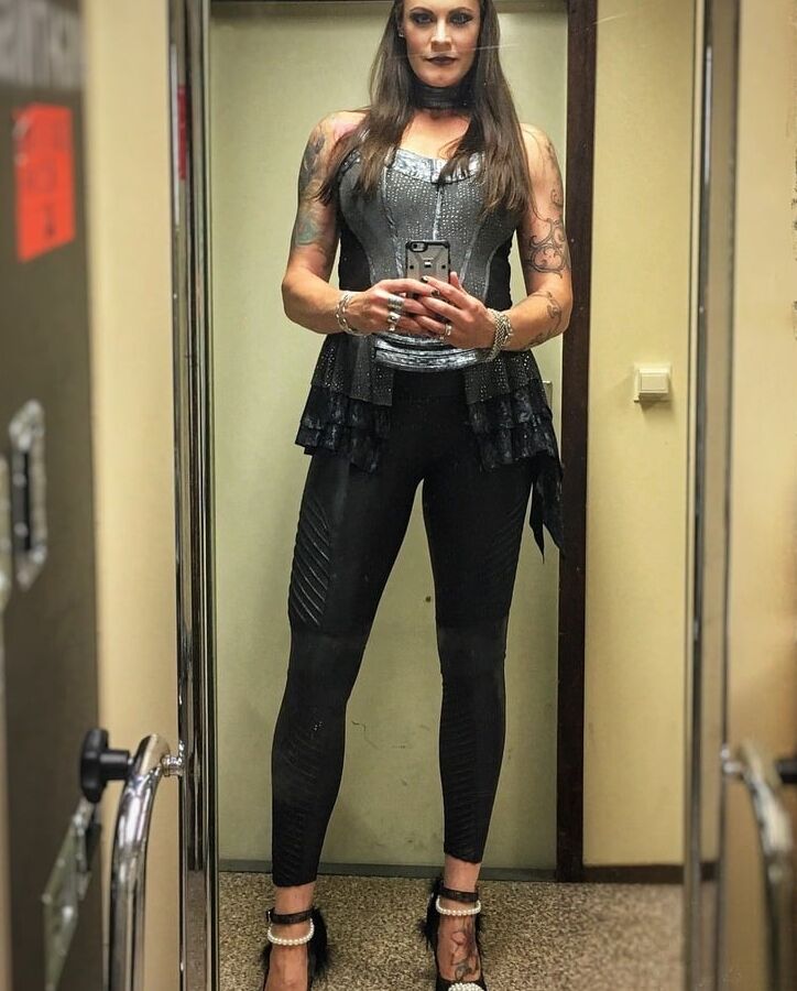 Metal Chicks