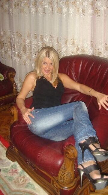 Hot blonde milfs ultra-fuckable shtter (no nudity)