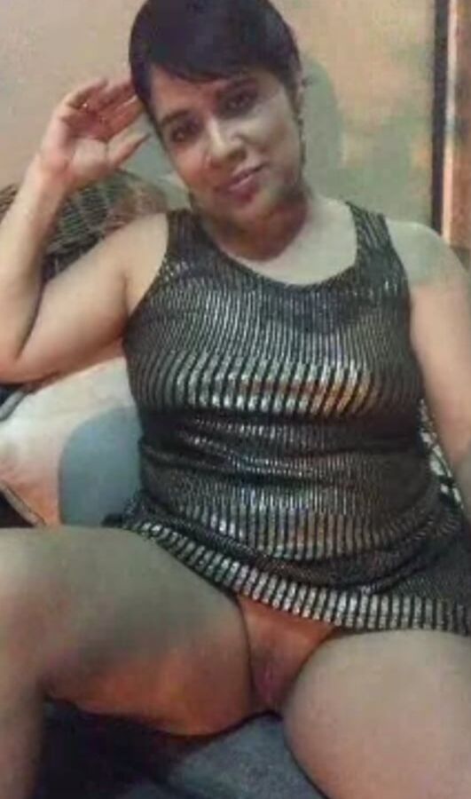 Dominican Milf