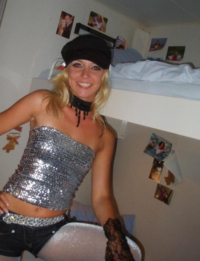 PANTYHOSE AMATEURS