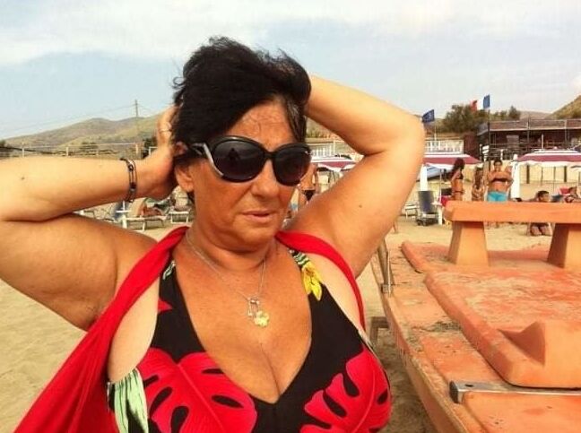 Real granny Housewife by the sea
