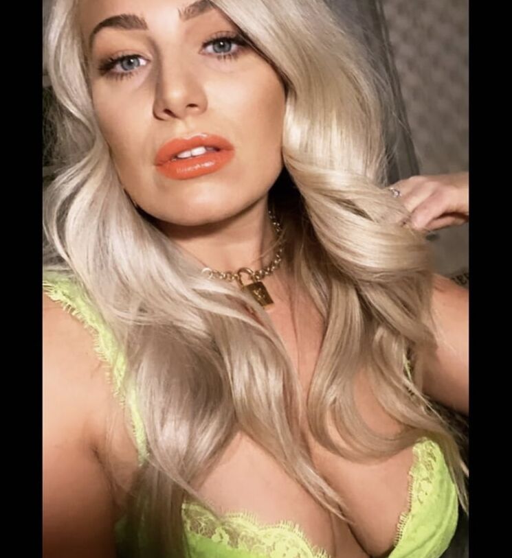 Girls from Social Media Vol : Ellie, instagram
