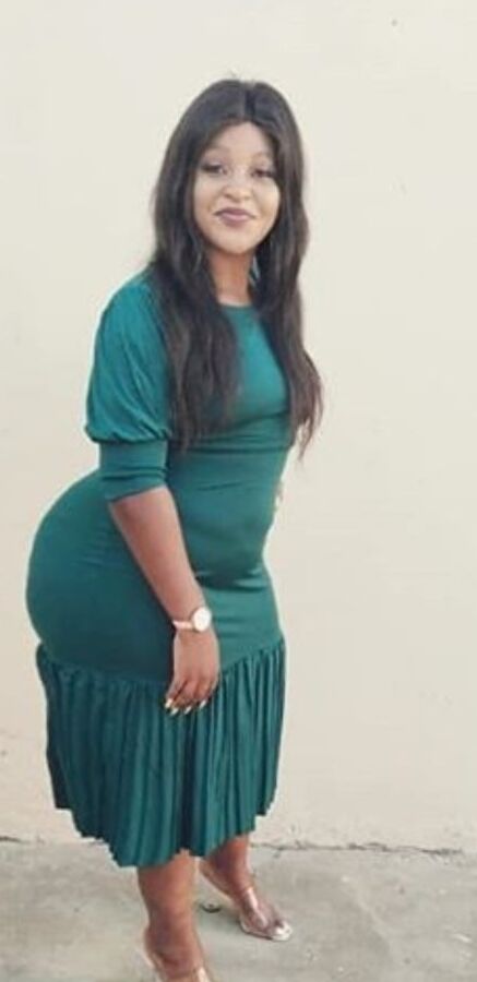 Huge booty slim thick pear Thandazzy