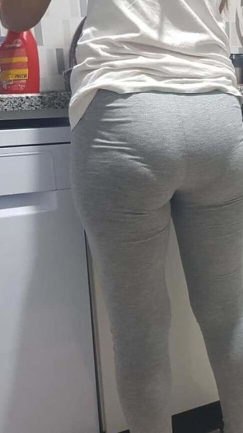 Sexy Tunisian woman