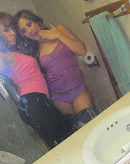 SDRUWS - LESBIAN NAUGHTY FRIENDS HAVING FUN AFTER PARTY