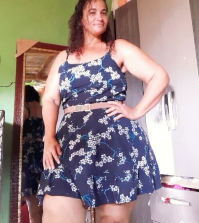 ROSI FARIAS CULONA PIERNAS HERMOSA MADURA ASS MATURE