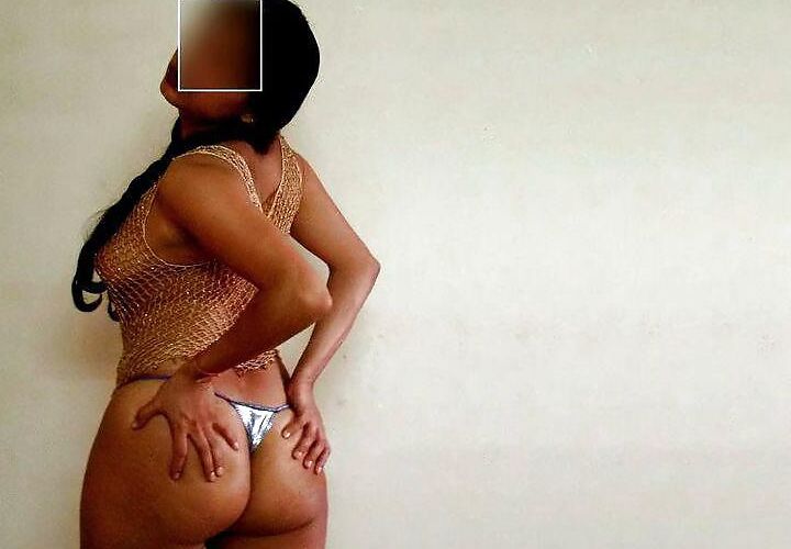 Tits and ass handled in blue Fishnet