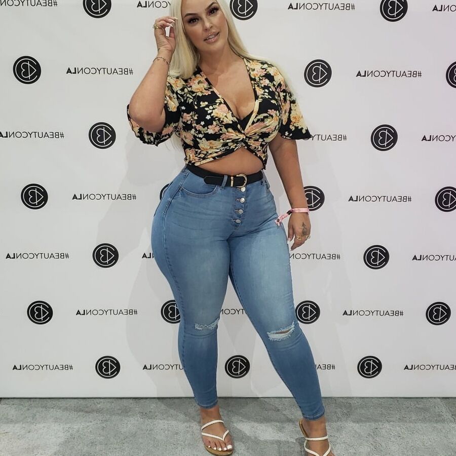 DREAM BBW - SB SARA