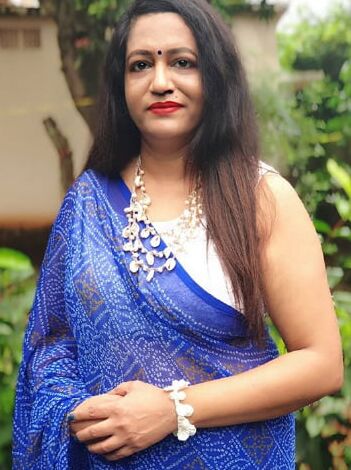 Desi indian mature saree