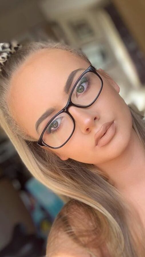 GEORGINA FROM MANCHESTER HUGE FAKE TITS