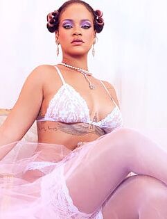 RIHANNA Savage X Fenty