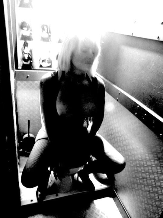 Greymiss Peeing Fetish