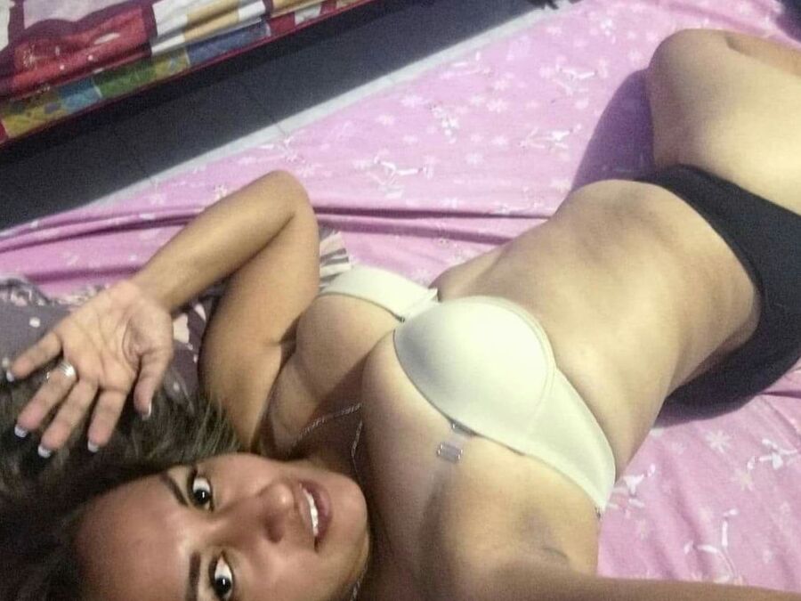 Morena caliente