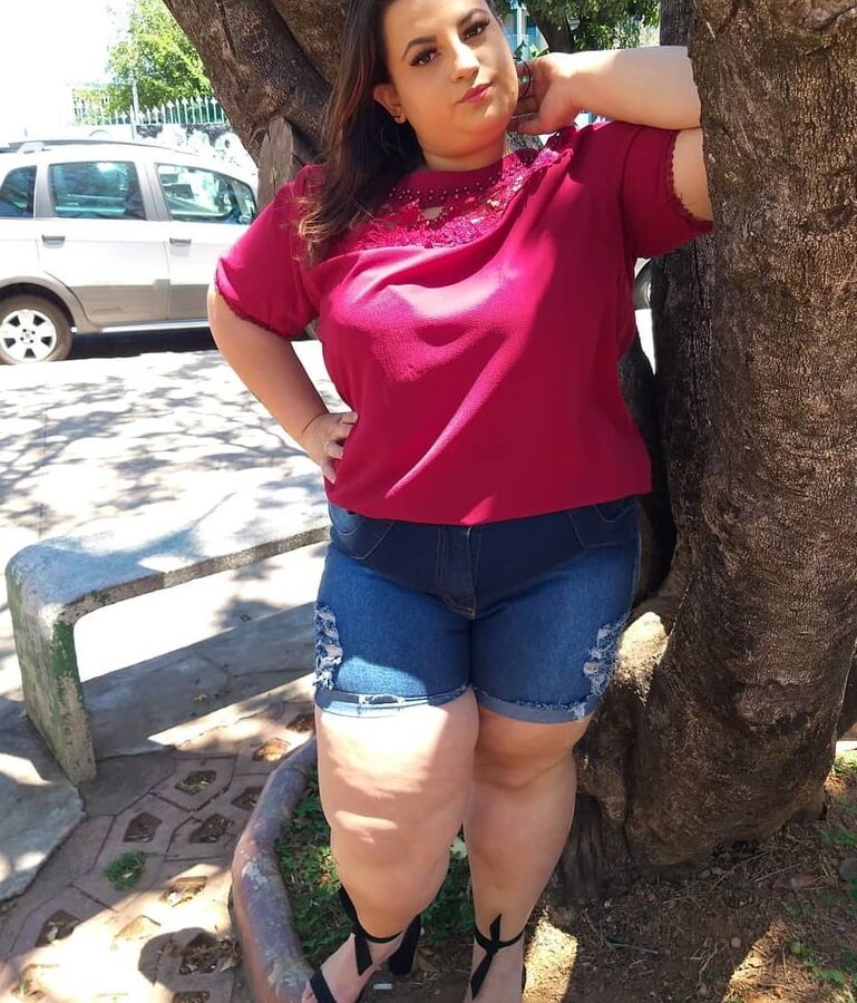 Mature for comments and cum