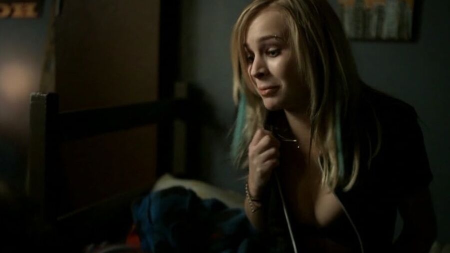 Britt Robertson is so hot I want to lick her vol.