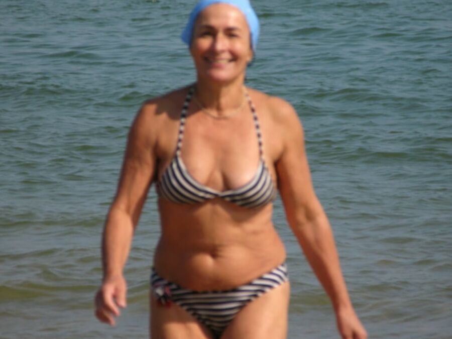 Kerstin im Bikini