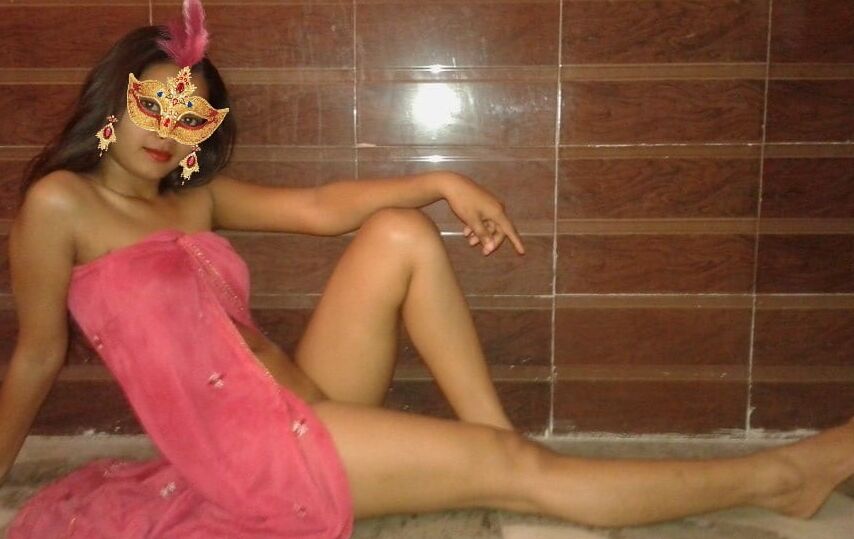 Indian nude horny wife