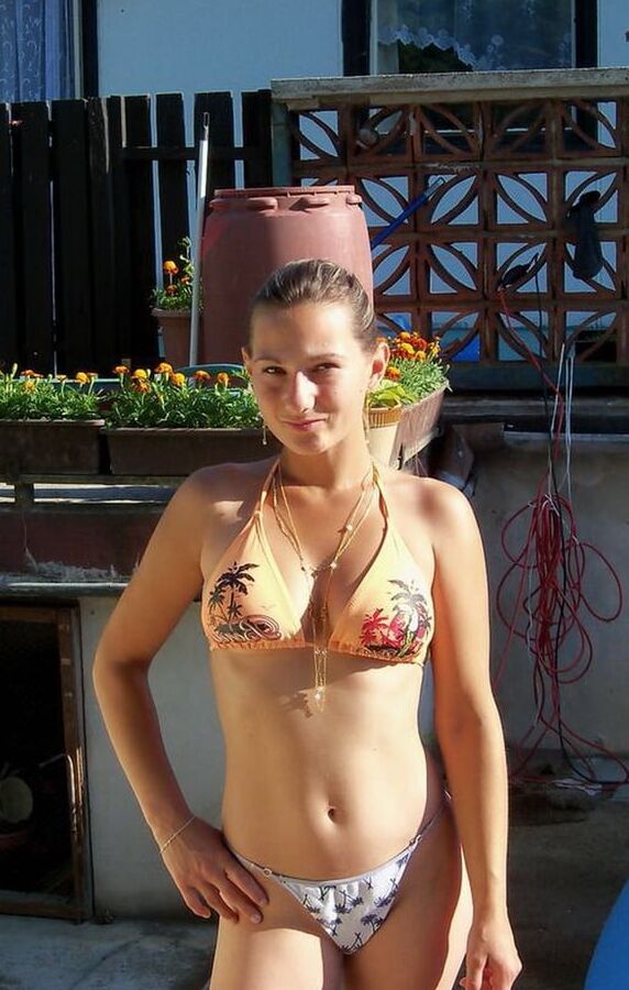 sexy blondinette