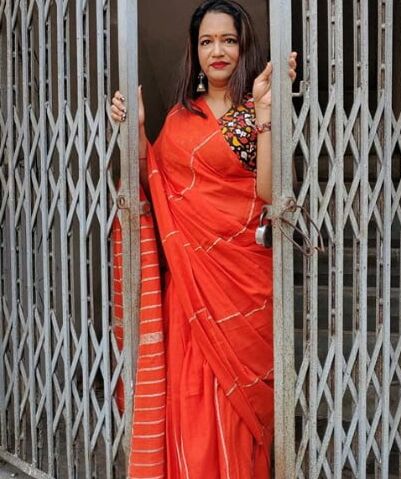 Desi indian mature saree