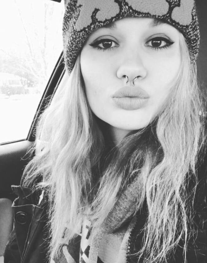 Thes lips should be around my cock