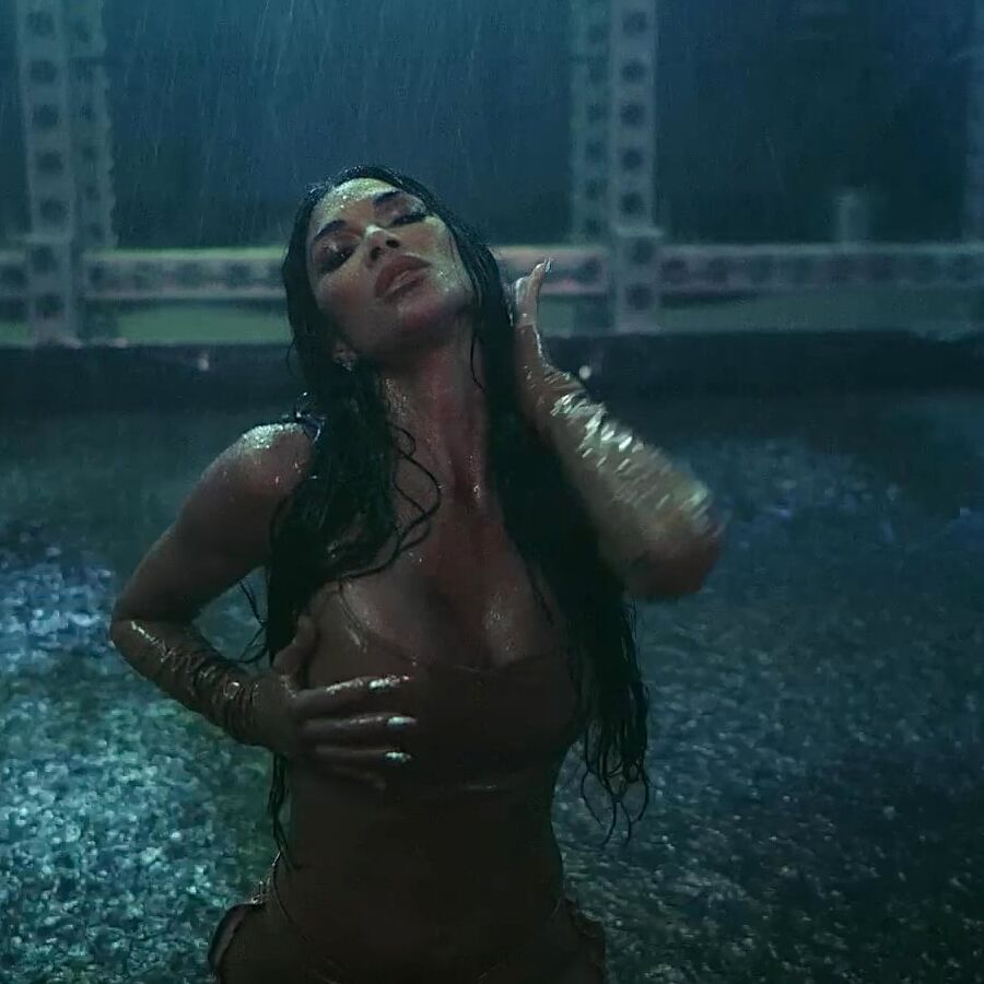 Nicole Scherzinger PCD &;React&; ()