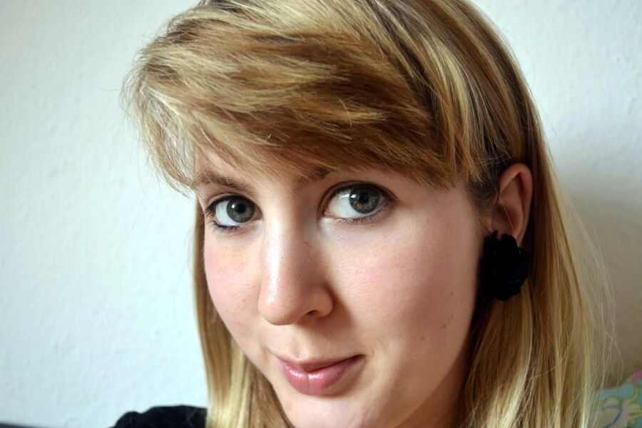 Your fucktoy - begs for tribute