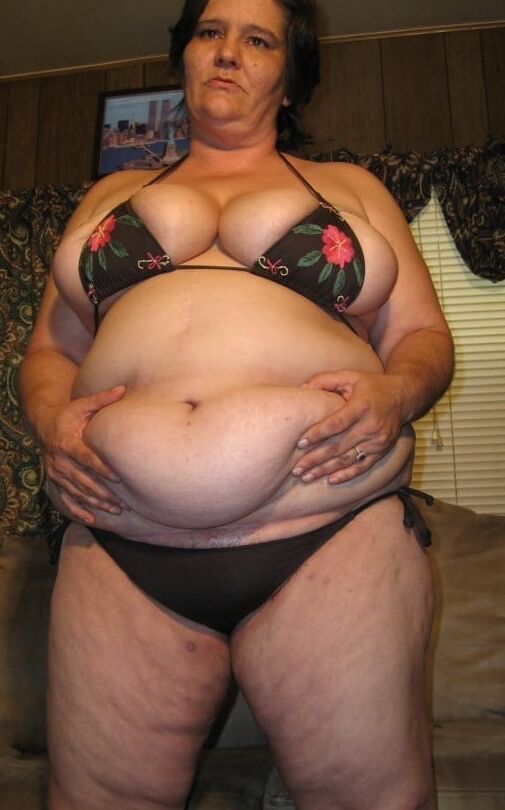 Bbw mix (Bikini out)